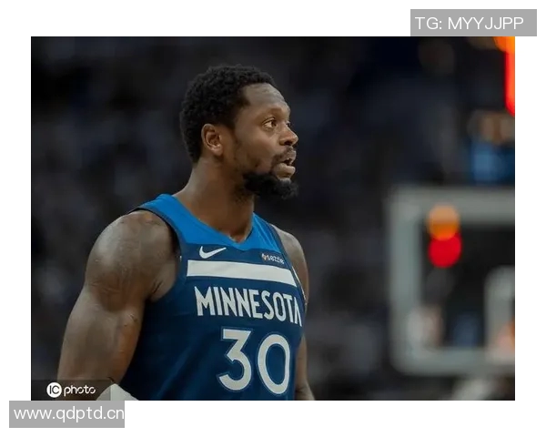 兰德尔出战30分钟 16中9&三分8中4砍下26分9板5助 出现3失误 兰德尔出战30分钟 16中9&三分8中4砍下26分9板5助 出现3失误