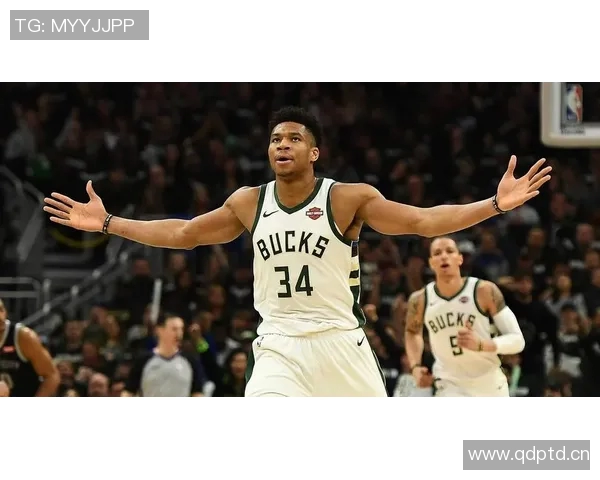 就在今天,字母哥统治篮下,书写79年NBA绝无仅有的纪录 就在今天,字母哥统治篮下,书写79年NBA绝无仅有的纪录