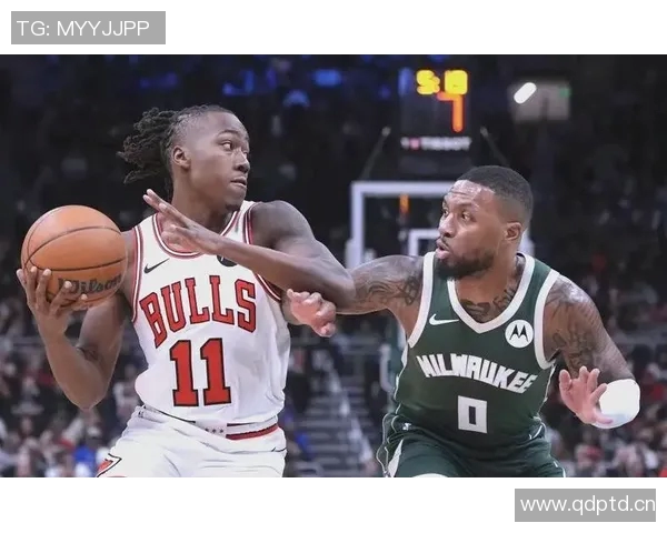 字母哥第三节神勇发挥,单节9分8板3助助雄鹿领先公牛